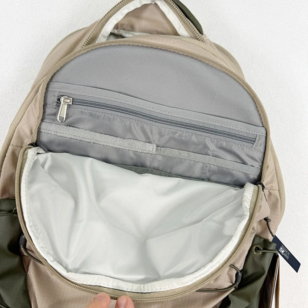 The North Face Borealis Backpack 28L Mushroom Grey NEW
